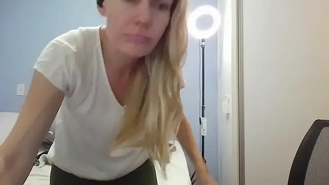 Annylove1 online show from 03.31.26