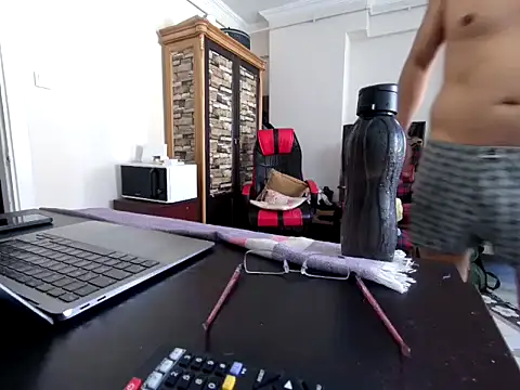 Snapshot of ALPHANDRE chatting on 09.22.25 ALPHANDRE online show from 09.22.25