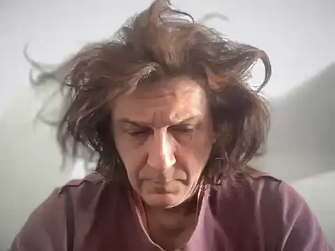 Snapshot of ALPHANDRE chatting on 10.09.25 ALPHANDRE online show from 10.09.25