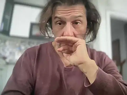 Snapshot of ALPHANDRE chatting on 10.31.25 ALPHANDRE online show from 10.31.25