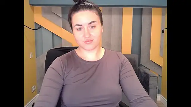 Snapshot of Roxie_Bradley chatting on 12.07.24 Roxie Bradley online show from 12.07.24