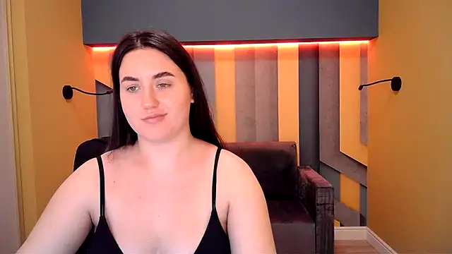 Snapshot of Roxie_Bradley chatting on 01.05.25 Roxie Bradley online show from 01.05.25