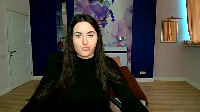 Snapshot of Roxie_Bradley chatting on 01.08.25 Roxie Bradley online show from 01.08.25