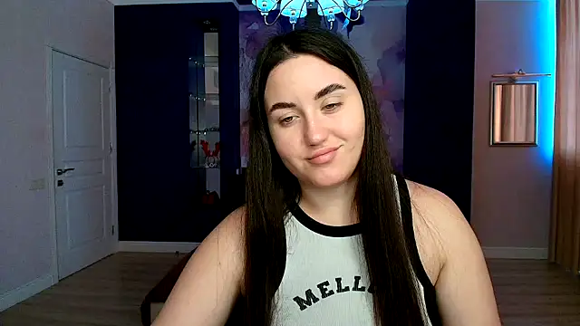Snapshot of Roxie_Bradley chatting on 01.13.25 Roxie Bradley online show from 01.13.25