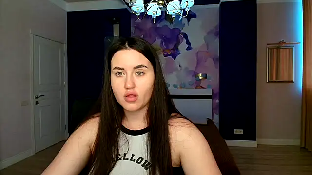 Snapshot of Roxie_Bradley chatting on 01.23.25 Roxie Bradley online show from 01.23.25