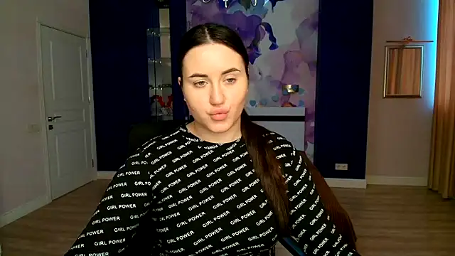 Snapshot of Roxie_Bradley chatting on 01.31.25 Roxie Bradley online show from 01.31.25