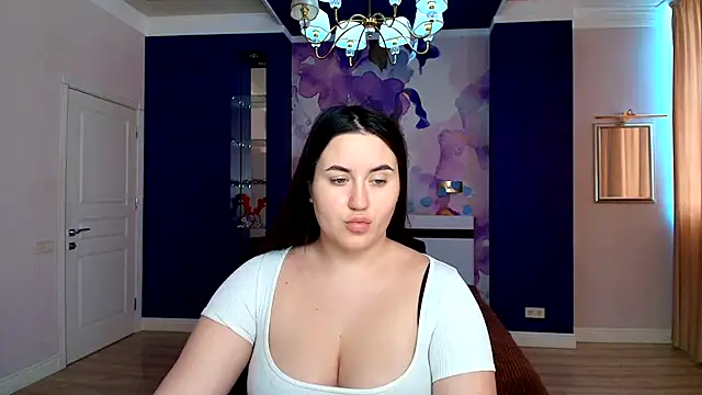 Snapshot of Roxie_Bradley chatting on 03.04.25 Roxie Bradley online show from 03.04.25