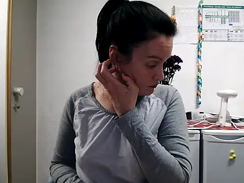 LoveNBloom online show from 03.07.25