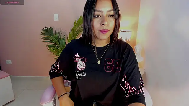 Ciara8 online show from 10.21.25