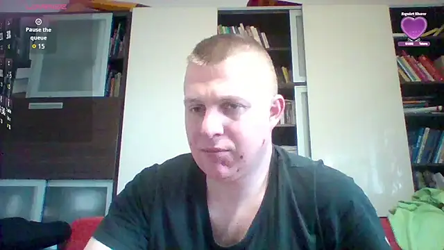 Snapshot of Matttthees chatting on 03.25.26 Matttthees online show from 03.25.26