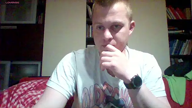 Snapshot of Matttthees chatting on 04.07.26 Matttthees online show from 04.07.26