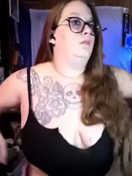 Snapshot of edgexchaos chatting on 02.11.26 edgexchaos online show from 02.11.26