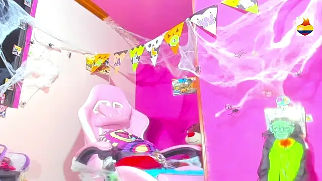 Snapshot of BARBYCHOCOLAT chatting on 10.17.25 BARBYCHOCOLAT online show from 10.17.25