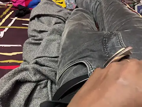 Snapshot of zeus_3241 chatting on 01.14.26 zeus 3241 online show from 01.14.26