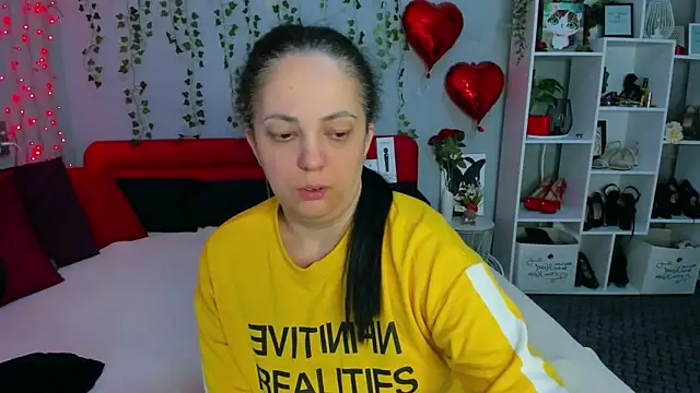DarlingMilf online show from 04.13.26