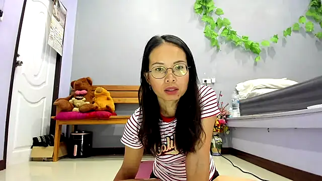 Snapshot of loveley_jenny chatting on 09.21.25 loveley jenny online show from 09.21.25