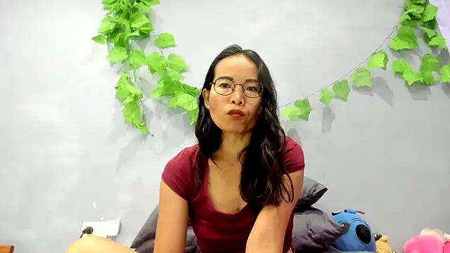 Snapshot of loveley_jenny chatting on 10.19.25 loveley jenny online show from 10.19.25