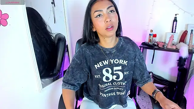 Tracy lambo online show from 12.19.25