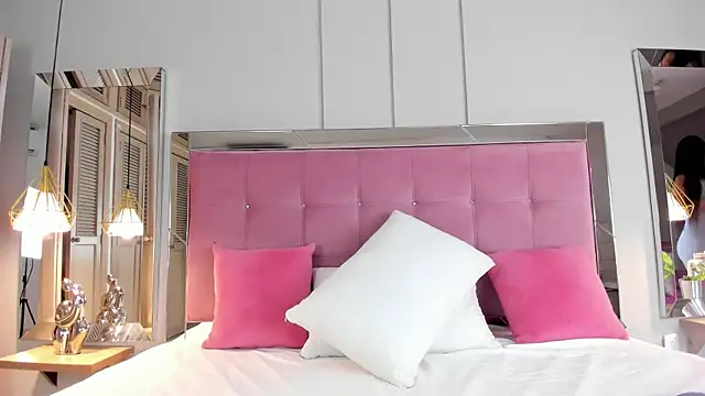 Ahincale online show from 11.04.25