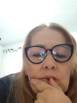 Nayla Garner online show from 11.29.25