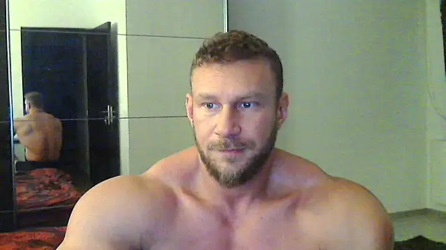 Snapshot of muscularkevin chatting on 12.02.24 muscularkevin online show from 12.02.24