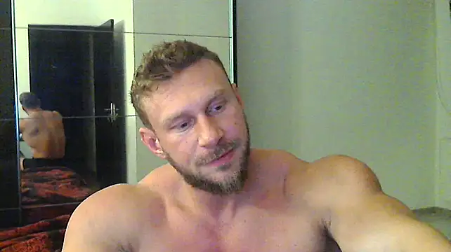 Snapshot of muscularkevin chatting on 12.03.24 muscularkevin online show from 12.03.24