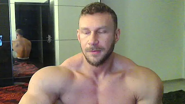 Snapshot of muscularkevin chatting on 12.15.24 muscularkevin online show from 12.15.24