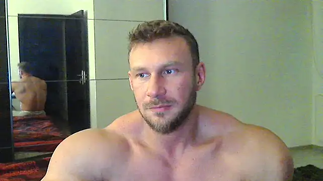 Snapshot of muscularkevin chatting on 12.20.24 muscularkevin online show from 12.20.24