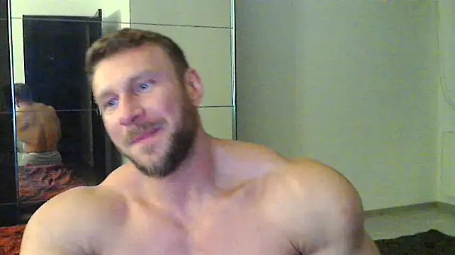 Snapshot of muscularkevin chatting on 12.22.24 muscularkevin online show from 12.22.24