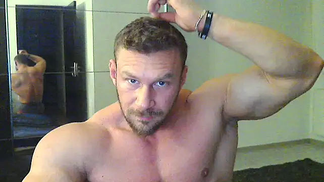 Snapshot of muscularkevin chatting on 12.29.24 muscularkevin online show from 12.29.24