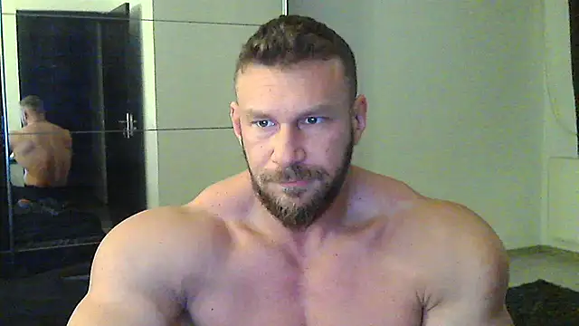 Snapshot of muscularkevin chatting on 02.13.25 muscularkevin online show from 02.13.25
