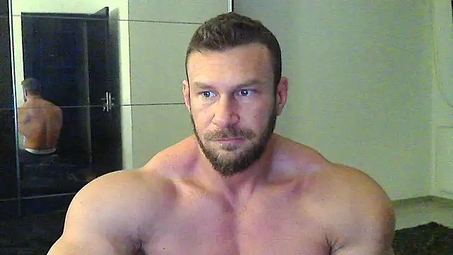Snapshot of muscularkevin chatting on 03.11.25 muscularkevin online show from 03.11.25