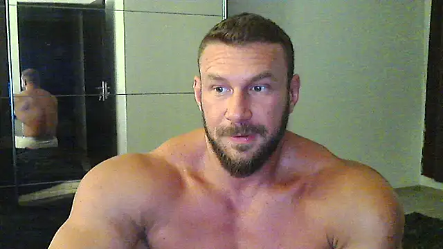 Snapshot of muscularkevin chatting on 09.10.25 muscularkevin online show from 09.10.25