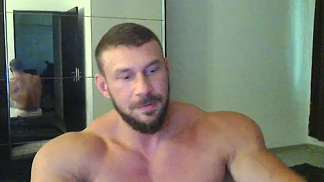 Snapshot of muscularkevin chatting on 09.11.25 muscularkevin online show from 09.11.25