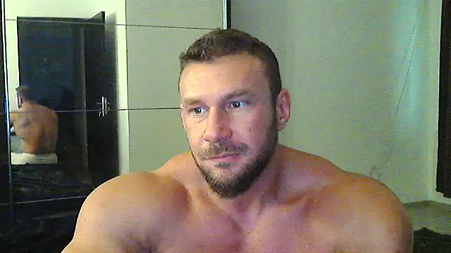 Snapshot of muscularkevin chatting on 09.14.25 muscularkevin online show from 09.14.25