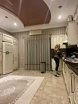 Amazoniiaa online show from 01.16.25