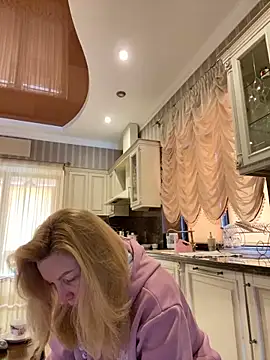 Amazoniiaa online show from 02.26.25