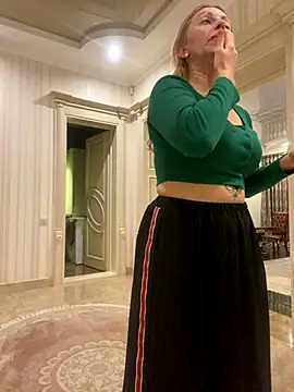 Amazoniiaa online show from 09.26.25