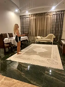 Amazoniiaa online show from 10.10.25