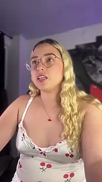 Irisweet  online show from 10.23.25