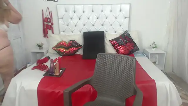 Sweetbigcatt online show from 03.04.26