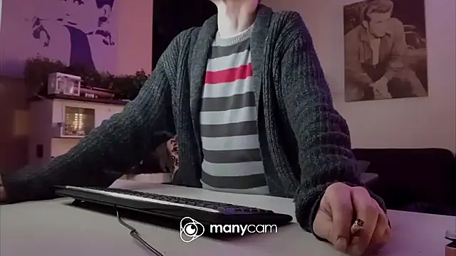 Snapshot of der_dino30 chatting on 03.20.25 der dino30 online show from 03.20.25