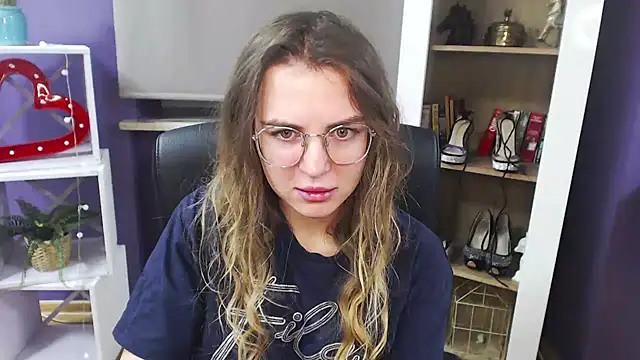 Zoey Erotic online show from 12.19.24