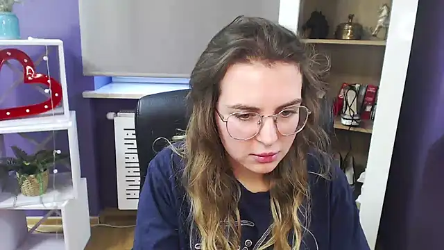 Zoey Erotic online show from 12.19.24