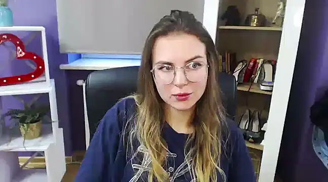 Zoey Erotic online show from 12.22.24