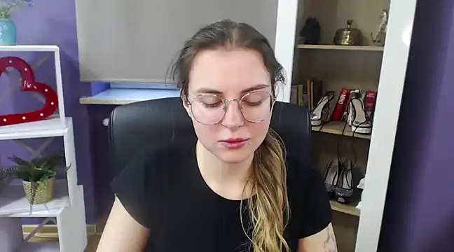 Zoey Erotic online show from 12.30.24