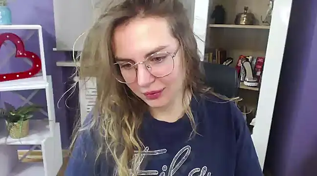 Zoey Erotic online show from 12.31.24