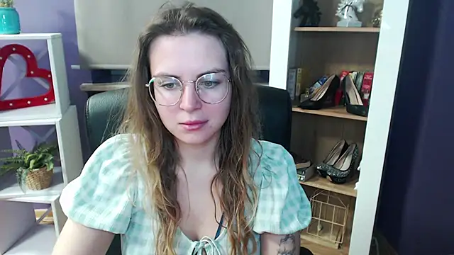 Zoey Erotic online show from 02.25.25