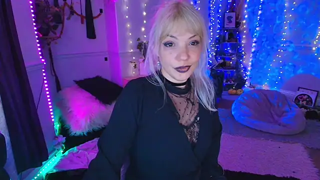 AliceW0lf online show from 05.04.26