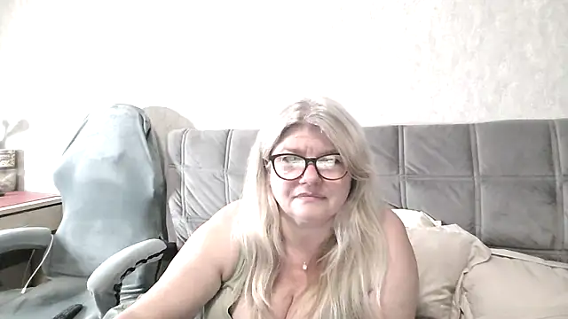 Diana 49 online show from 05.05.26